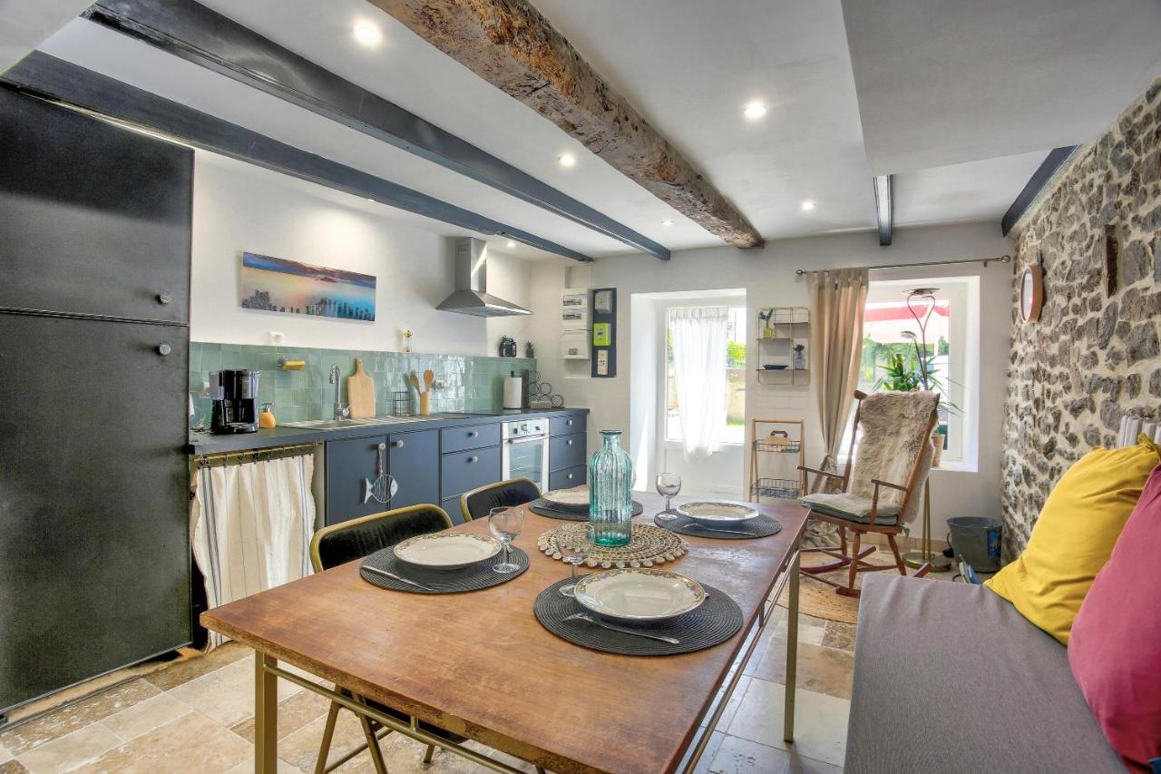 La Quinardais - Charmante Maison Avec Terrasse Saint-Samson-sur-Rance Luaran gambar